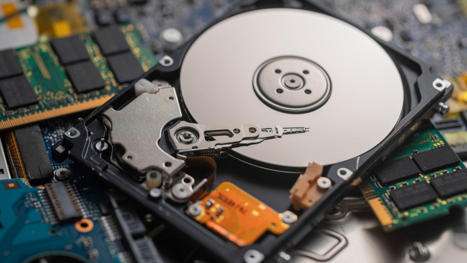 Why You Should Choose Hard Drive Shredding Over Simple Deletion